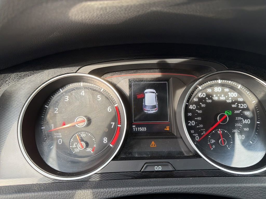 Used 2017 Volkswagen GTI SE image 21