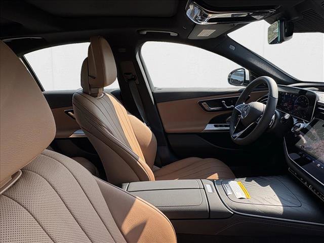 New 2026 Mercedes-Benz E 350 4MATIC Sedan image 24