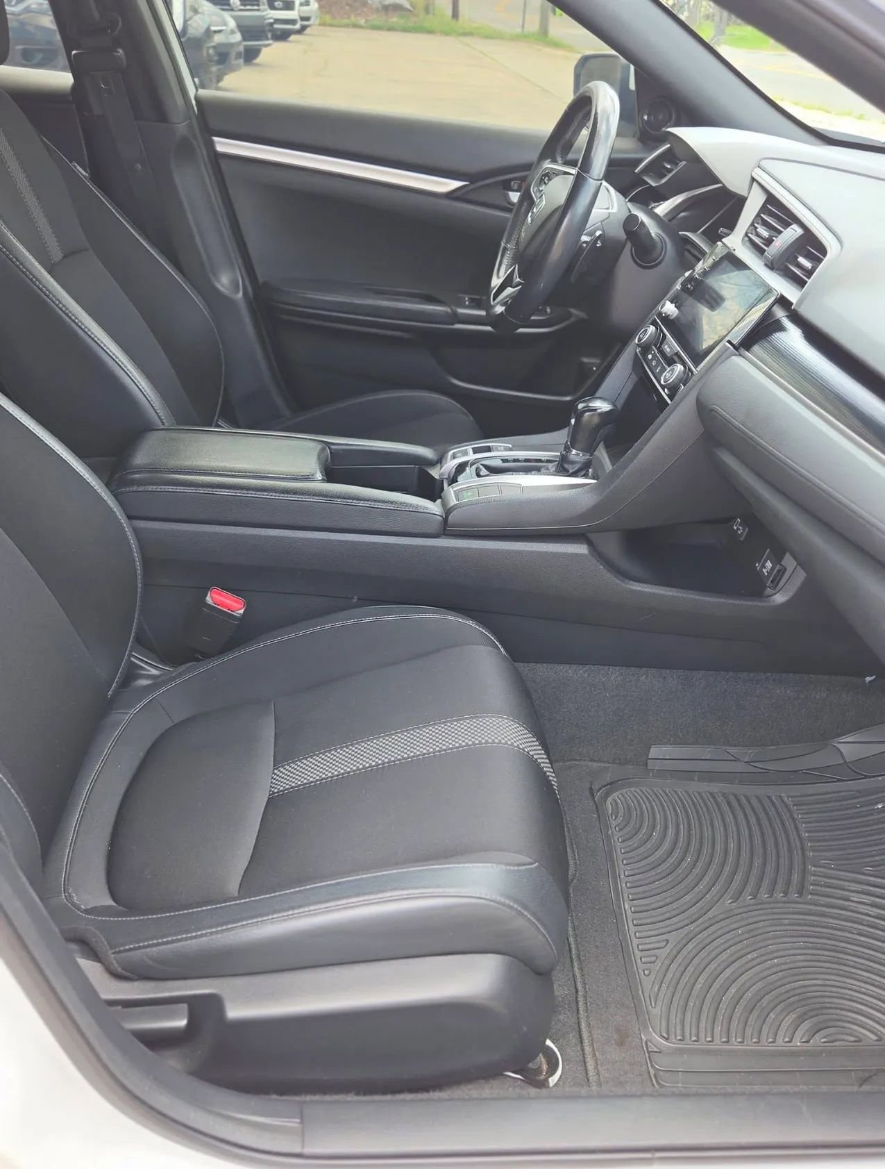 Used 2021 Honda Civic Sport image 9