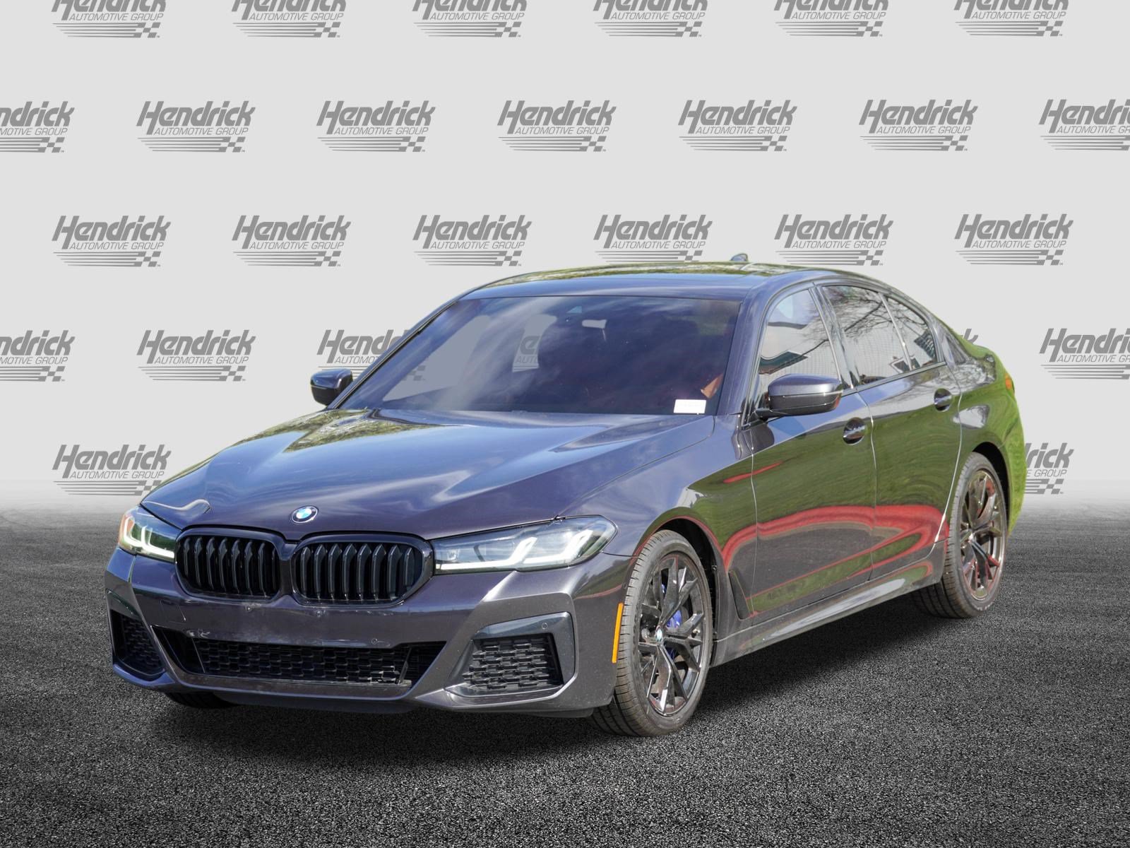 Used 2023 BMW 530i xDrive w/ M Sport Package AWD/4WD image 5