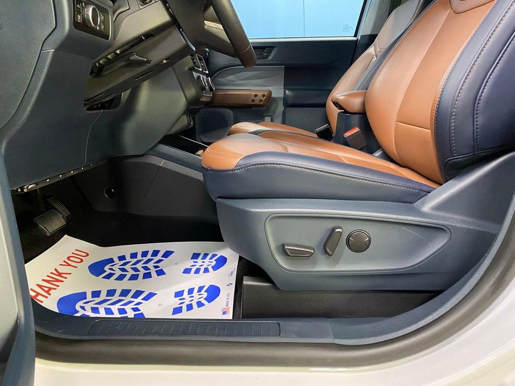 Used 2023 Ford Maverick Lariat image 16