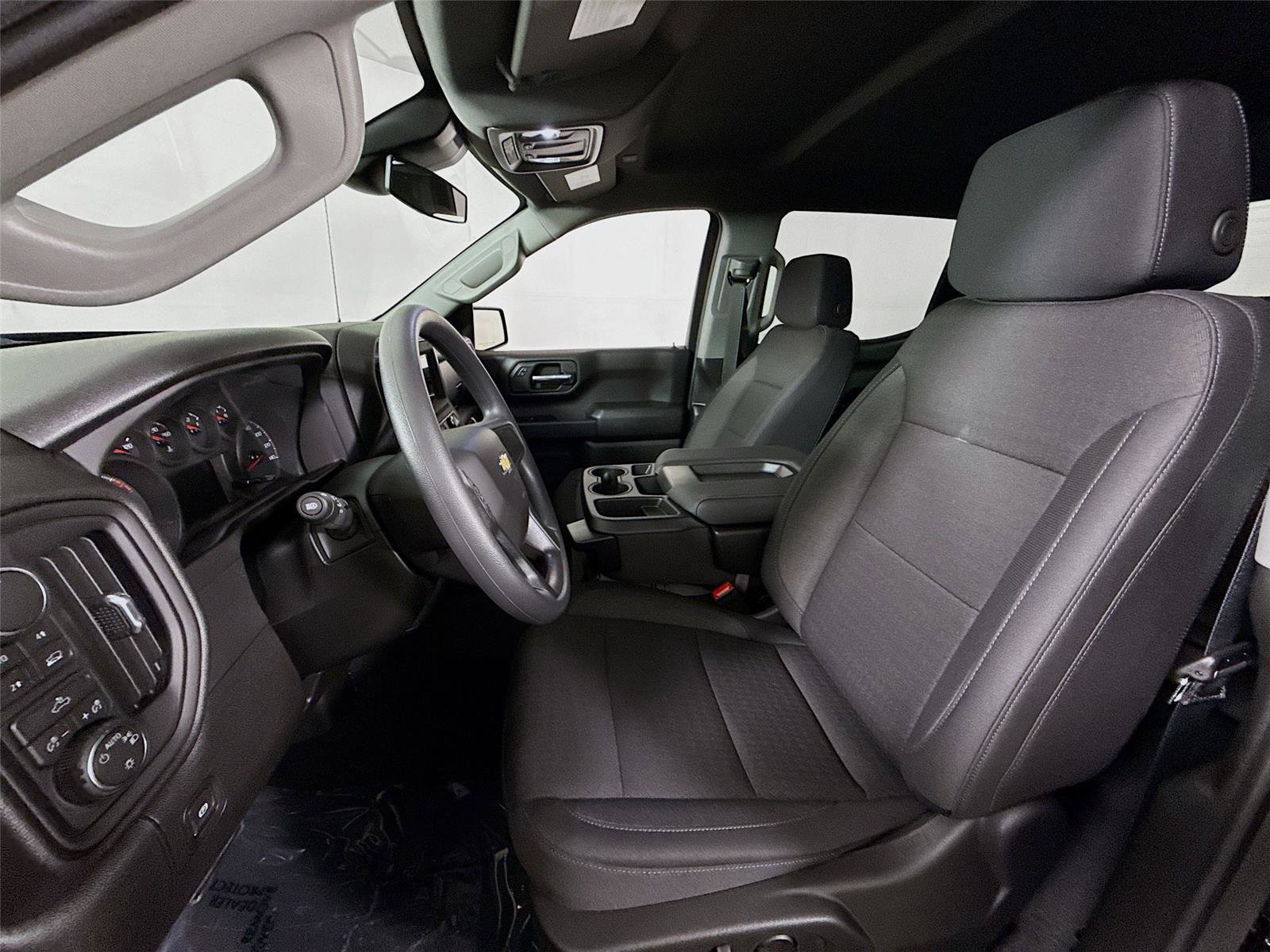 New 2026 Chevrolet Silverado 1500 Custom AWD/4WD image 13