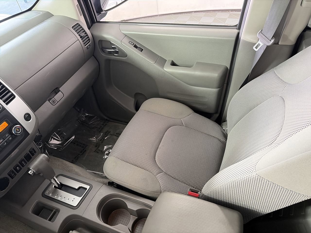 Used 2016 Nissan Frontier SV w/ SV Value Truck Package RWD image 21