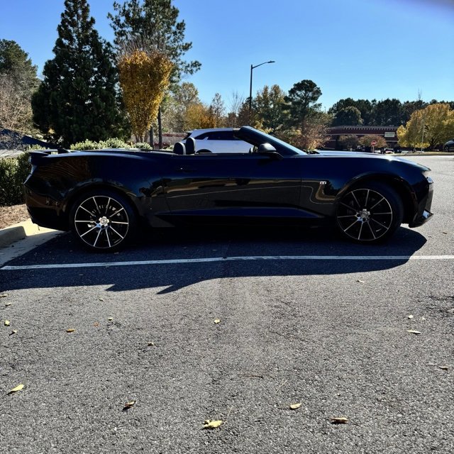 Used 2018 Chevrolet Camaro SS image 10