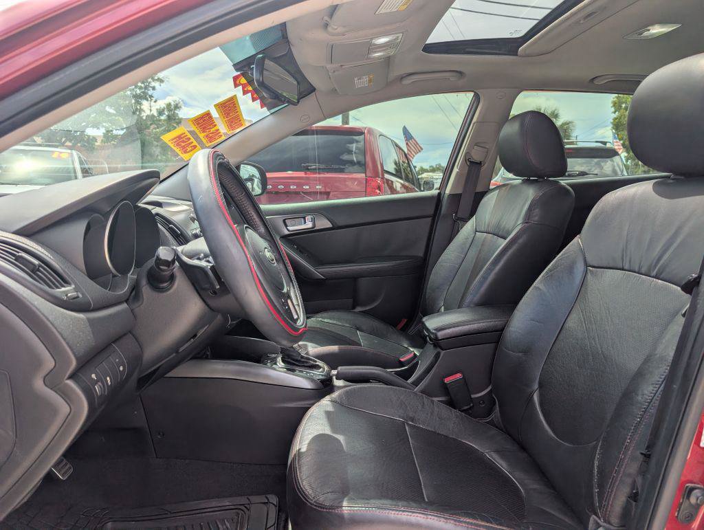 Used 2011 Kia Forte SX w/ Tech Pkg FWD image 9