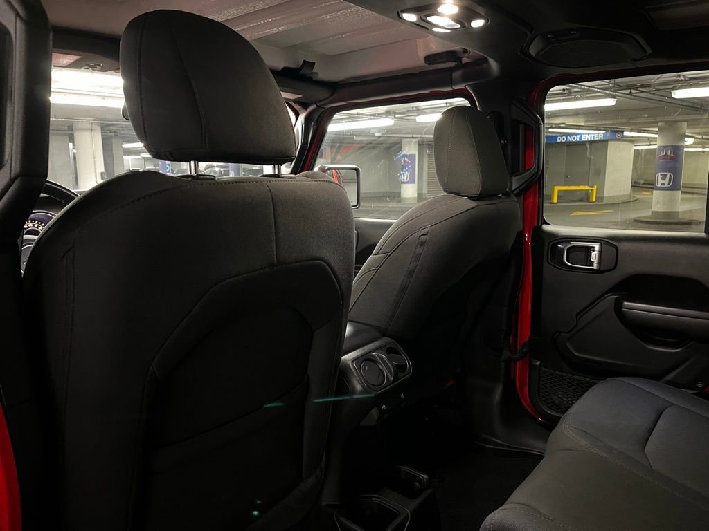 Used 2021 Jeep Wrangler Unlimited Sport image 17