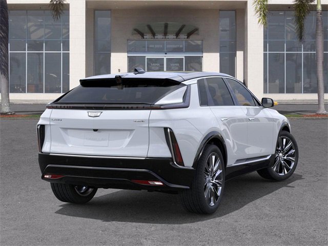New 2026 Cadillac Lyriq Signature Luxury image 4