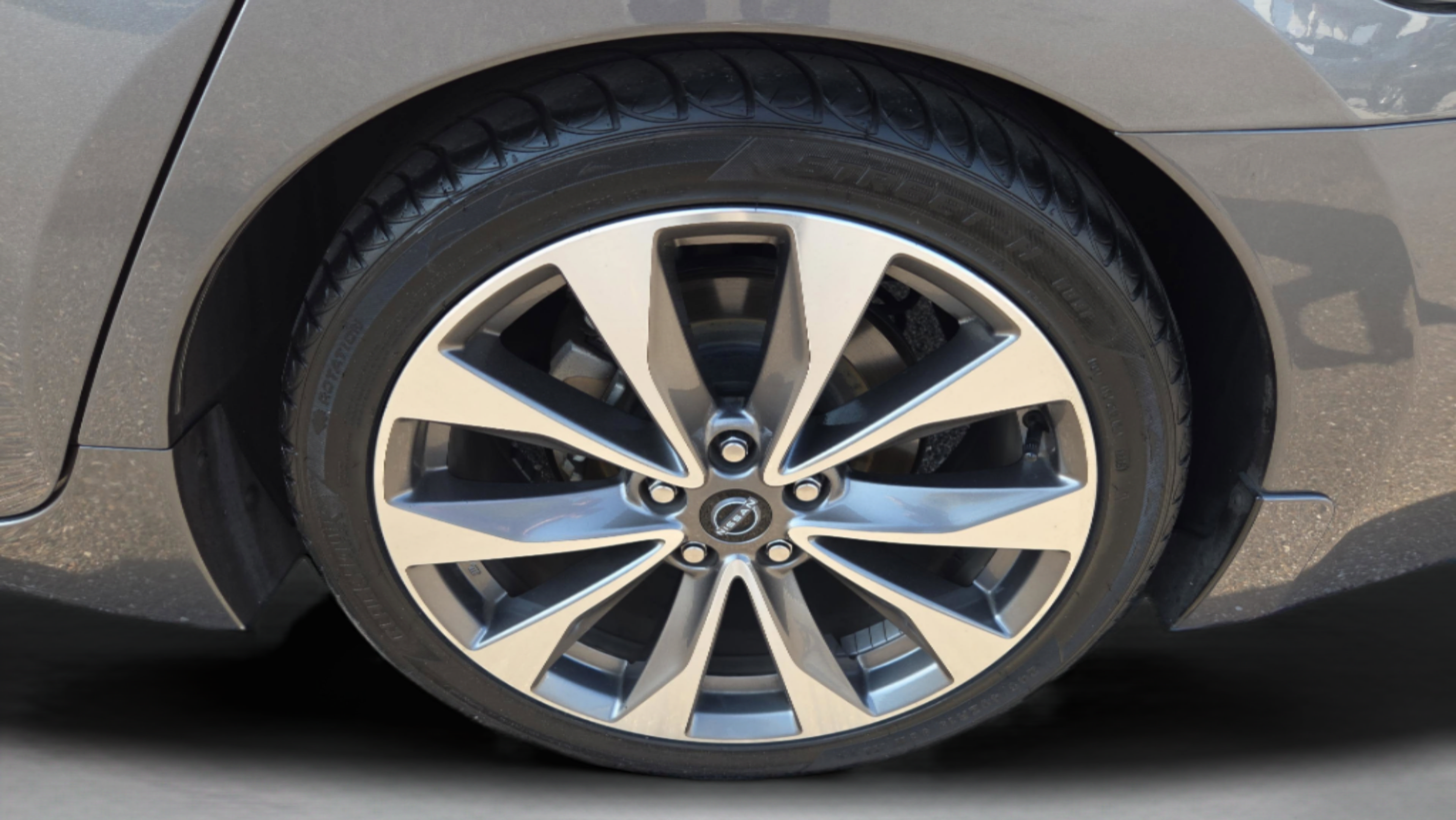Used 2023 Nissan Maxima Platinum w/ Sport Mat Group FWD image 36
