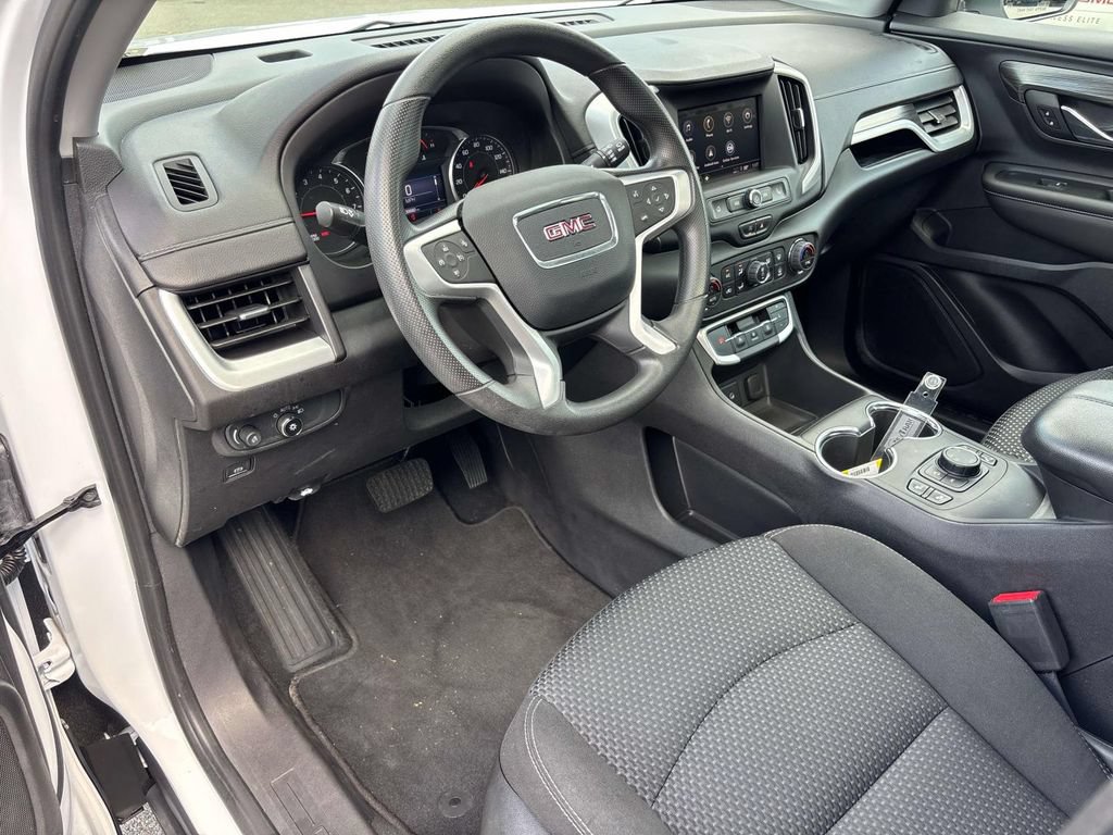 Used 2023 GMC Terrain SLE w/ Driver Convenience Package AWD/4WD image 13