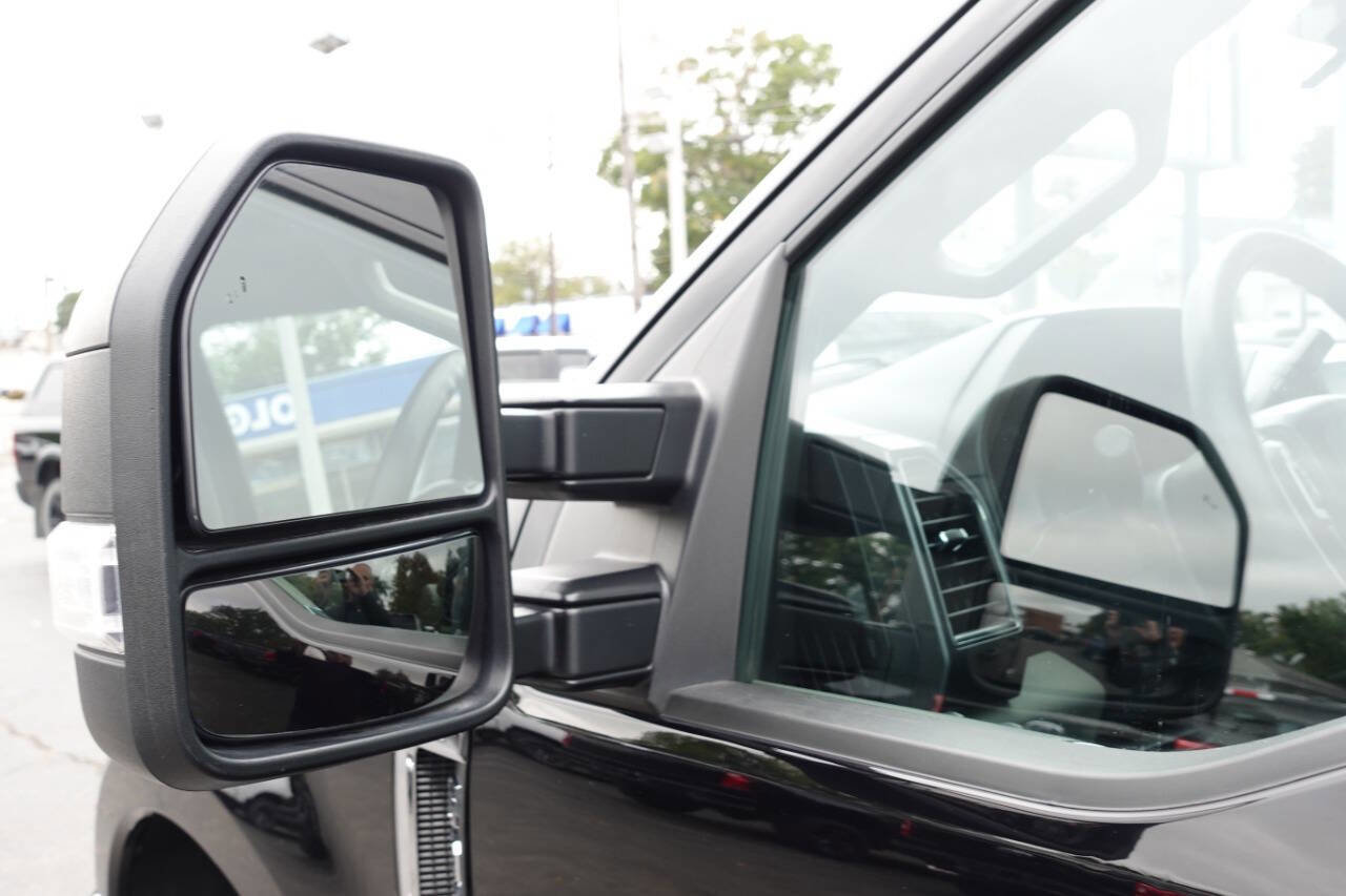 Used 2022 Ford F350 XLT w/ XLT Value Package image 13