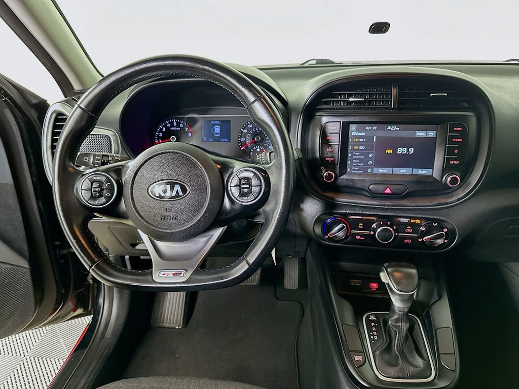 Used 2020 Kia Soul GT-Line FWD image 19
