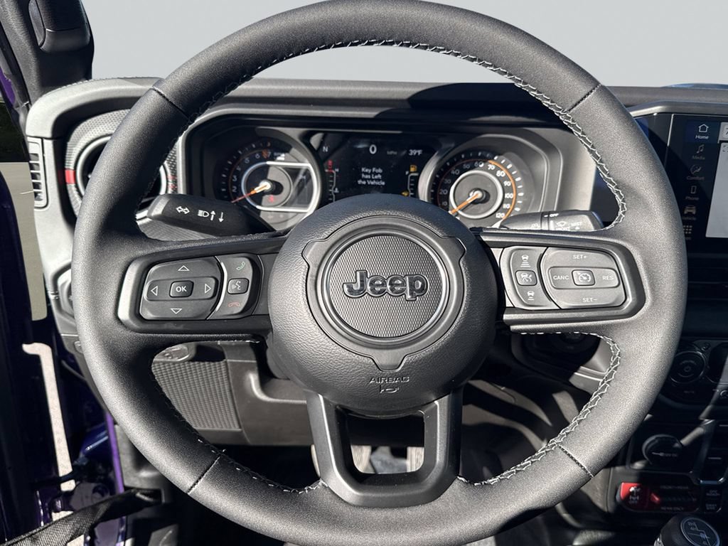 New 2026 Jeep Gladiator Rubicon w/ Steel Power Dome Hood Package AWD/4WD image 10
