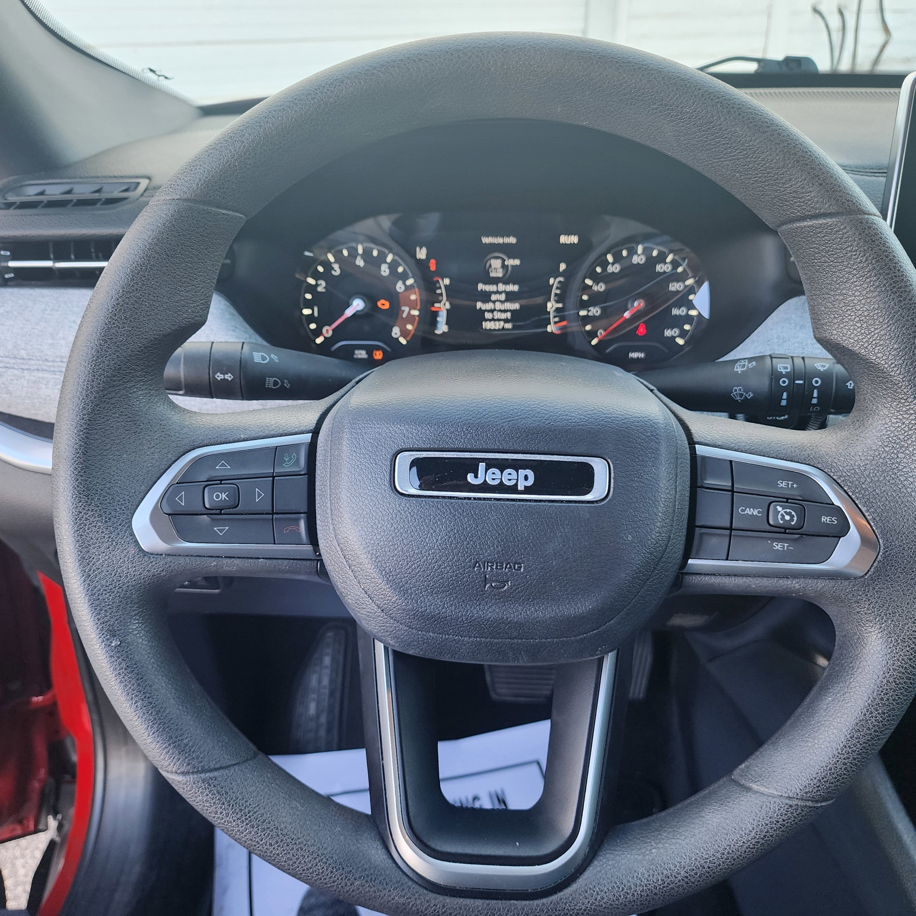 Used 2023 Jeep Compass Sport image 15