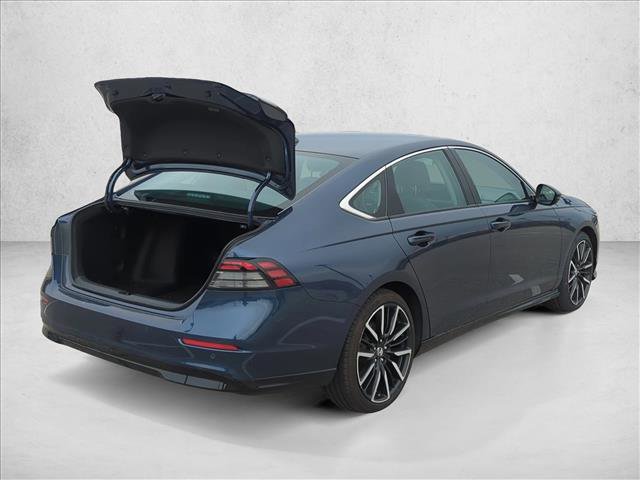 Used 2023 Honda Accord Touring image 8