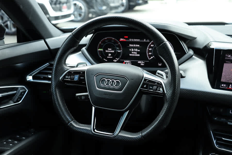 Used 2023 Audi e-tron GT Prestige AWD/4WD image 16