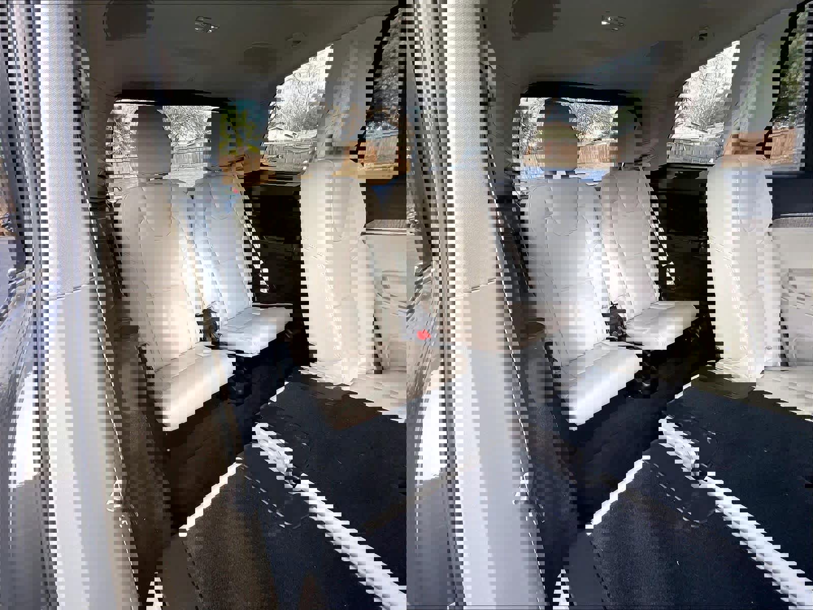 Used 2023 Volvo XC90 T8 Plus w/ Protection Package Premier image 31