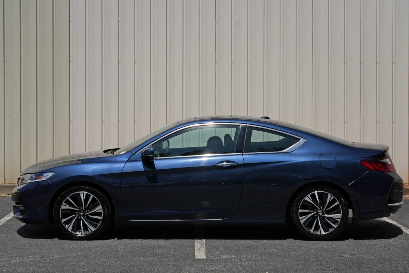Used 2017 Honda Accord EX image 38