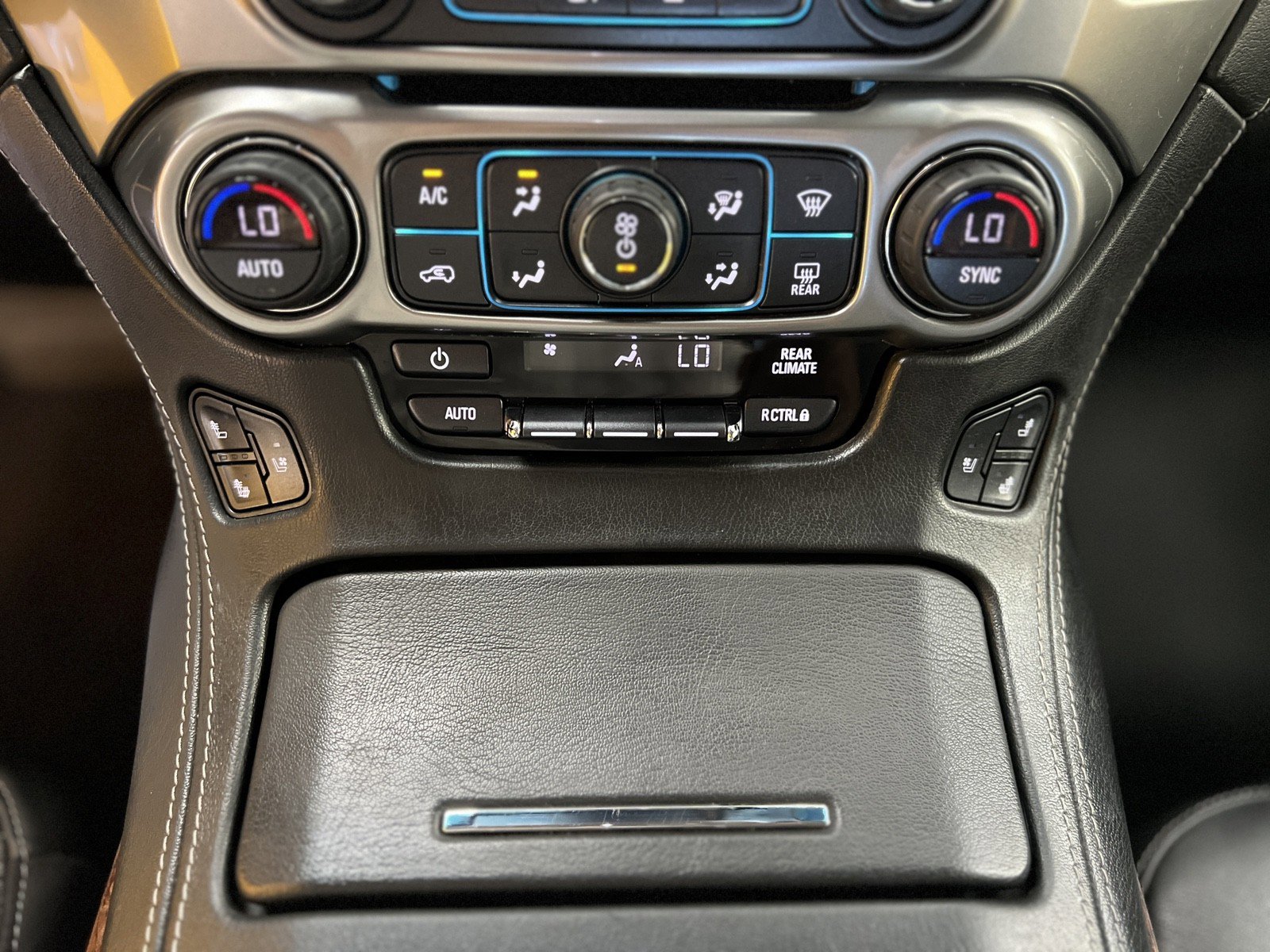 Used 2019 Chevrolet Tahoe Premier image 21