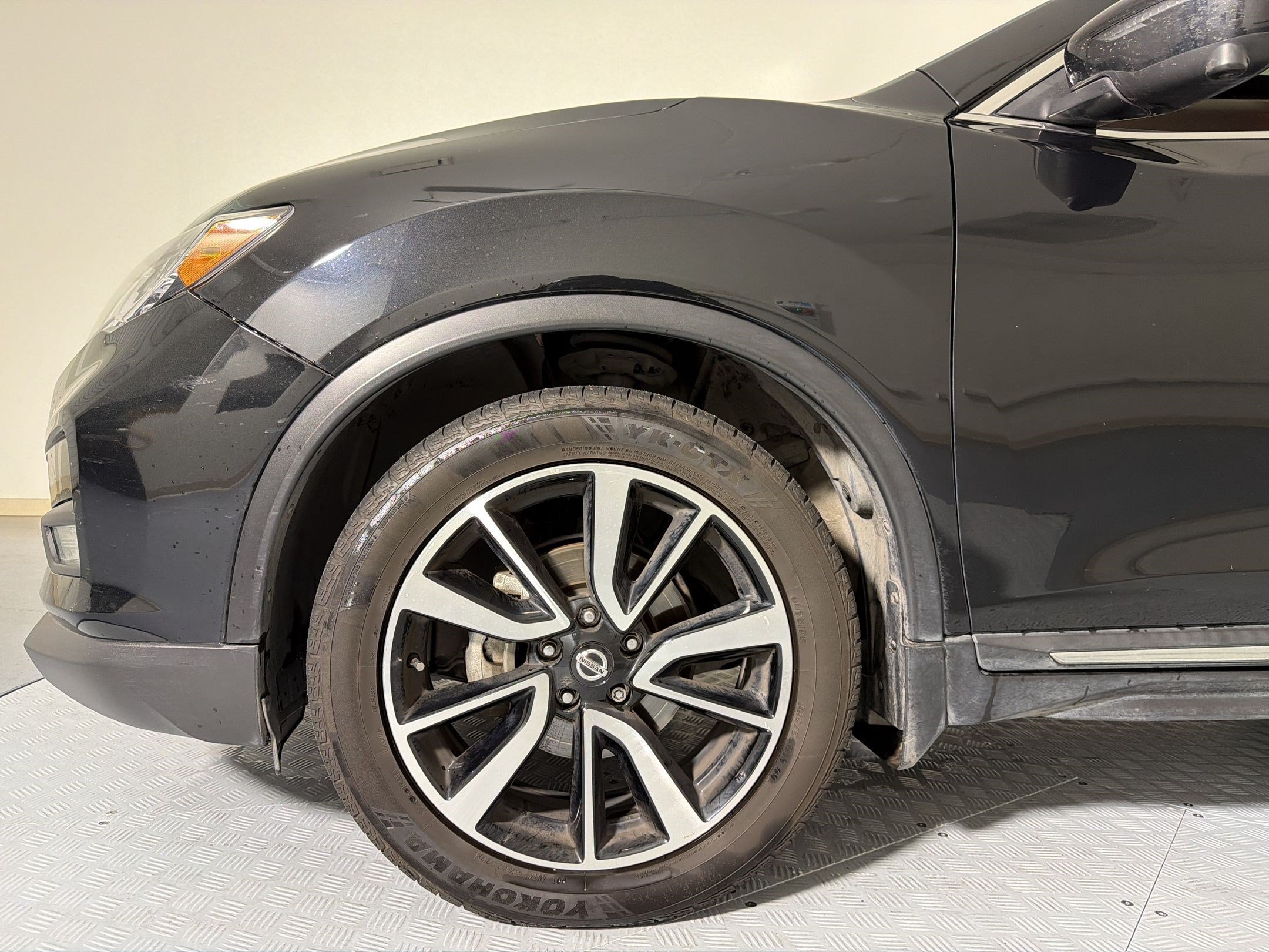Used 2019 Nissan Rogue SL w/ Premium Package FWD image 9