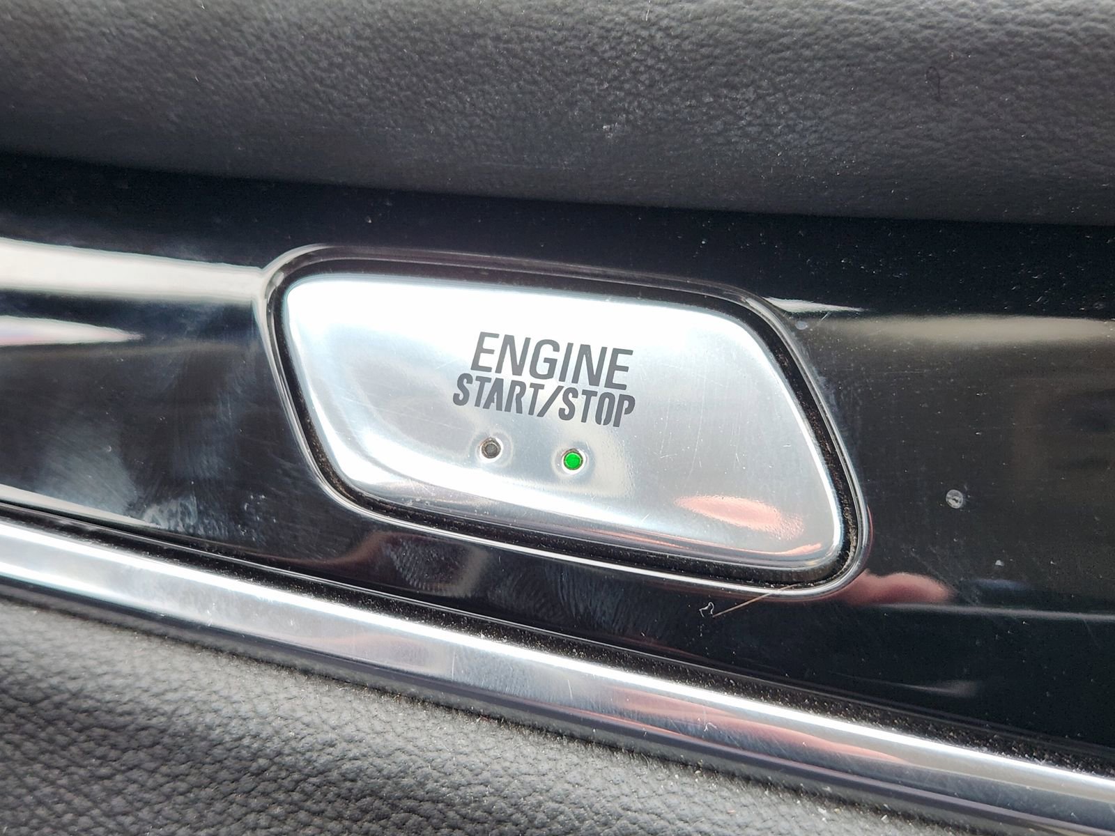 Certified 2024 Buick Enclave Avenir w/ Avenir Technology Package image 24