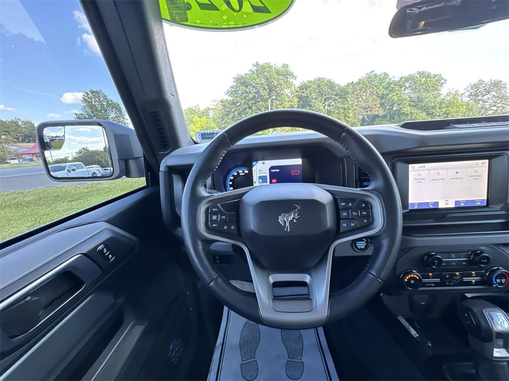 Used 2023 Ford Bronco Black Diamond image 14