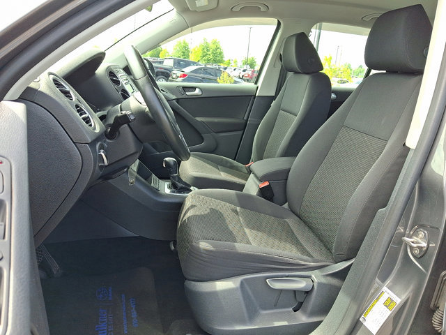 Used 2014 Volkswagen Tiguan S AWD/4WD image 15