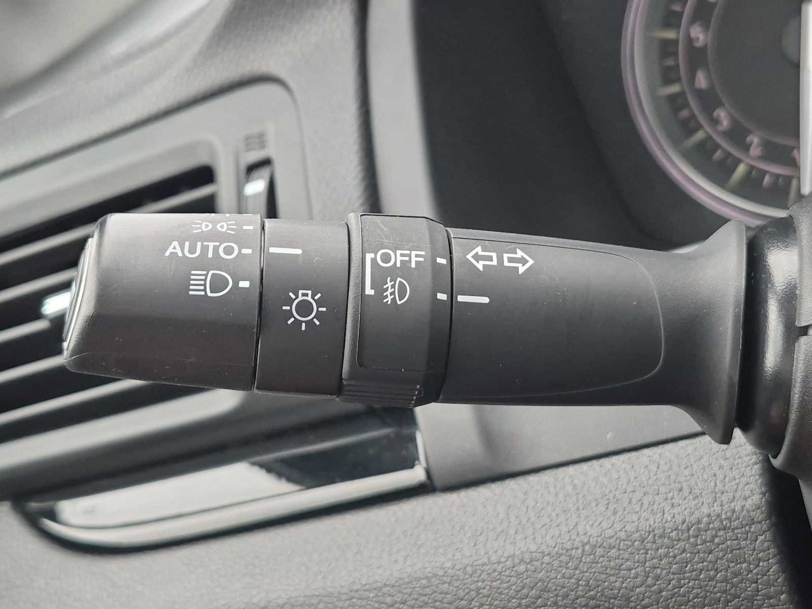 Used 2017 Honda Pilot Touring image 29
