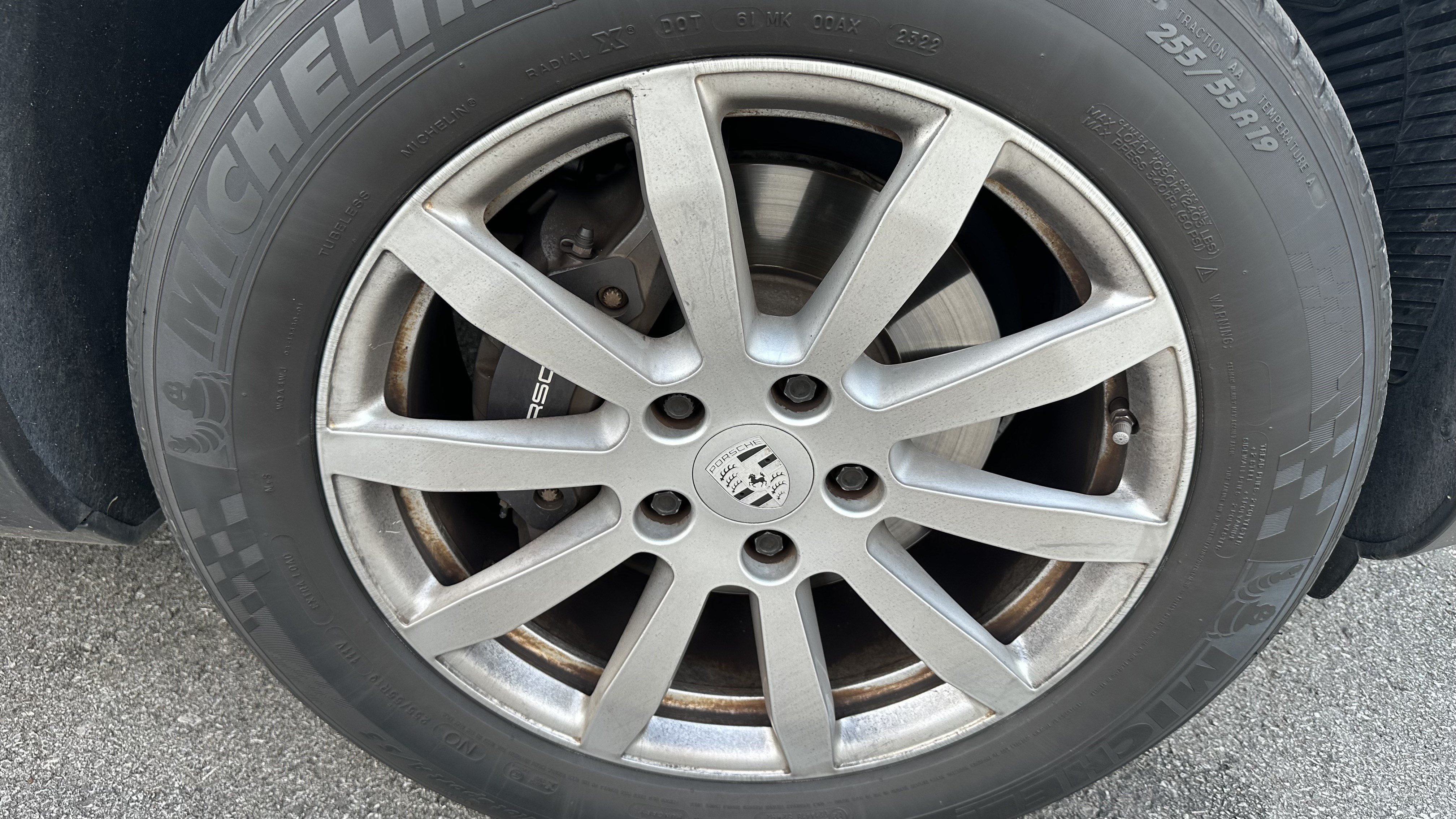 Used 2020 Porsche Cayenne AWD/4WD image 15