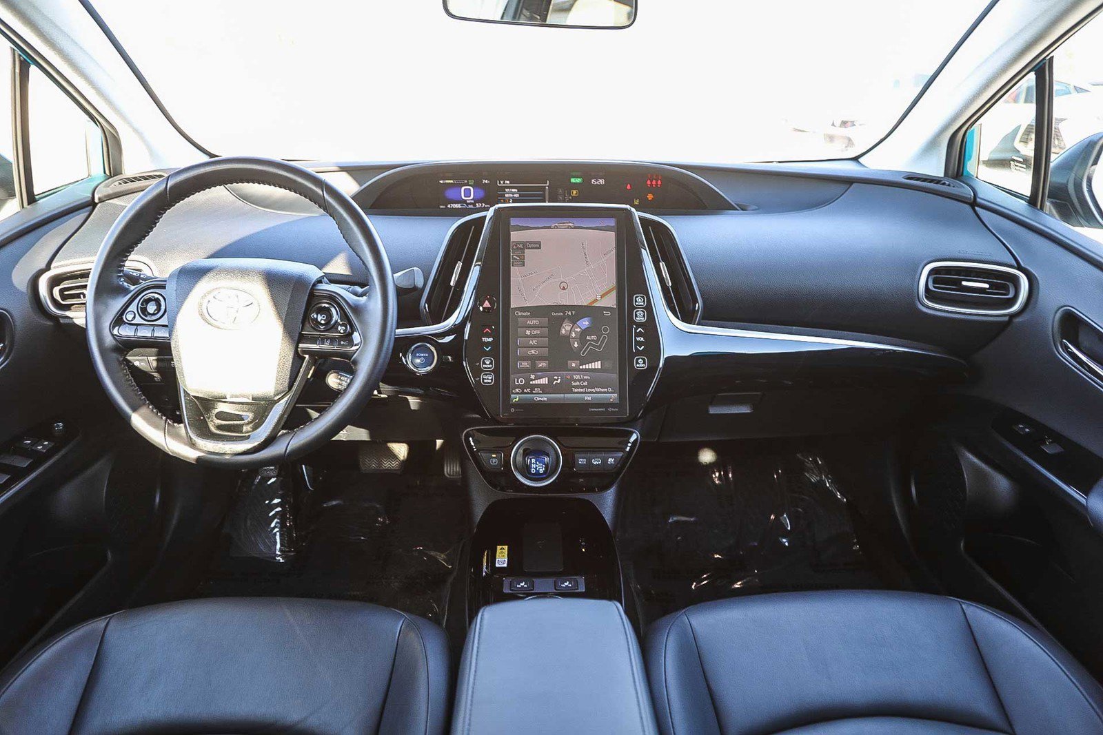 Used 2022 Toyota Prius Prime XLE image 12