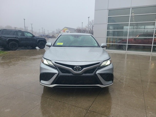 Used 2024 Toyota Camry XSE image 2