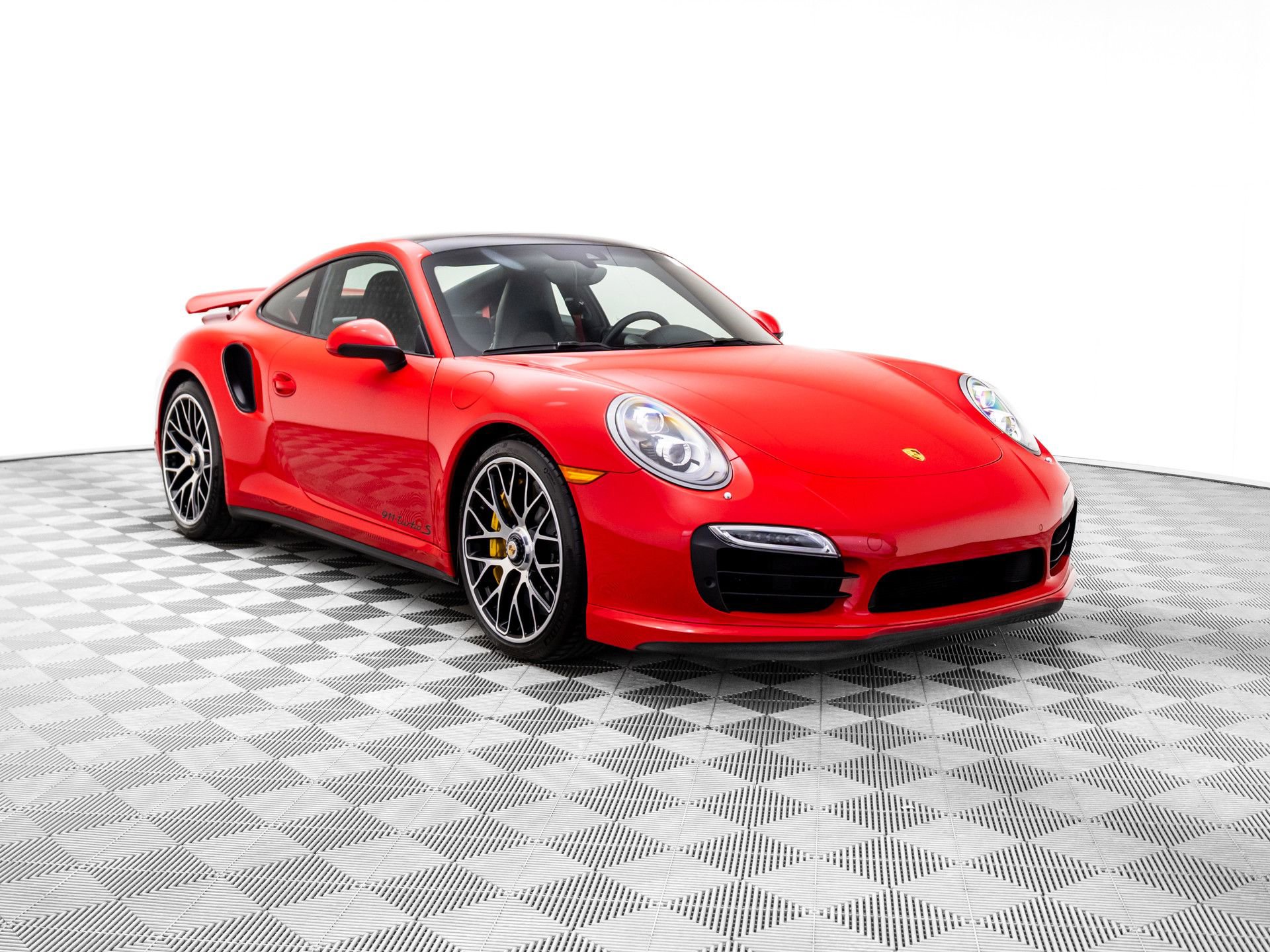 Used 2014 Porsche 911 Turbo S image 6