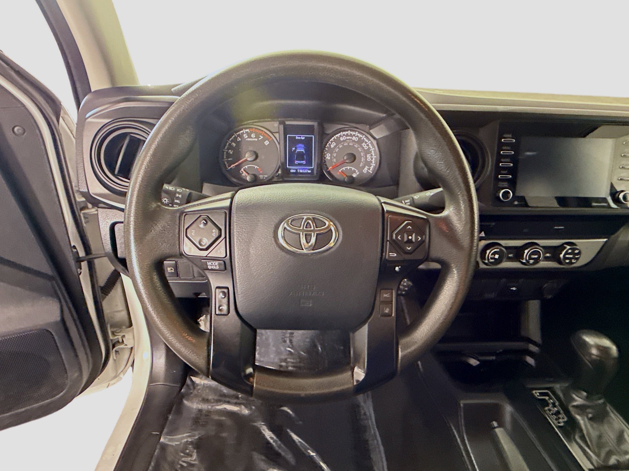 Used 2020 Toyota Tacoma SR RWD image 13