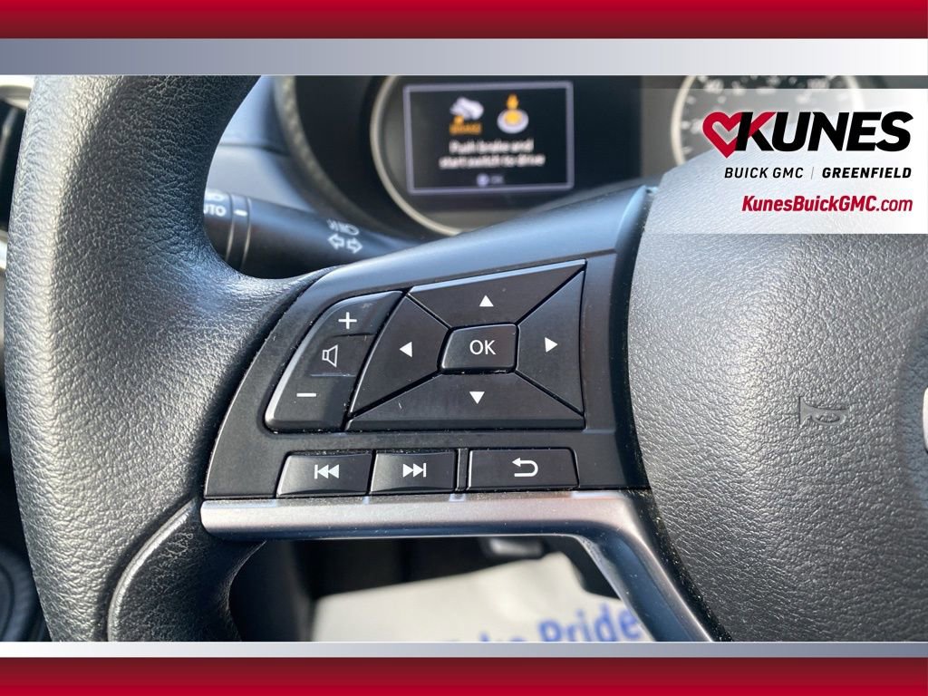 Used 2023 Nissan Versa SV image 19