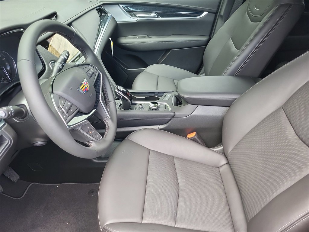 New 2025 Cadillac XT5 Premium Luxury image 13