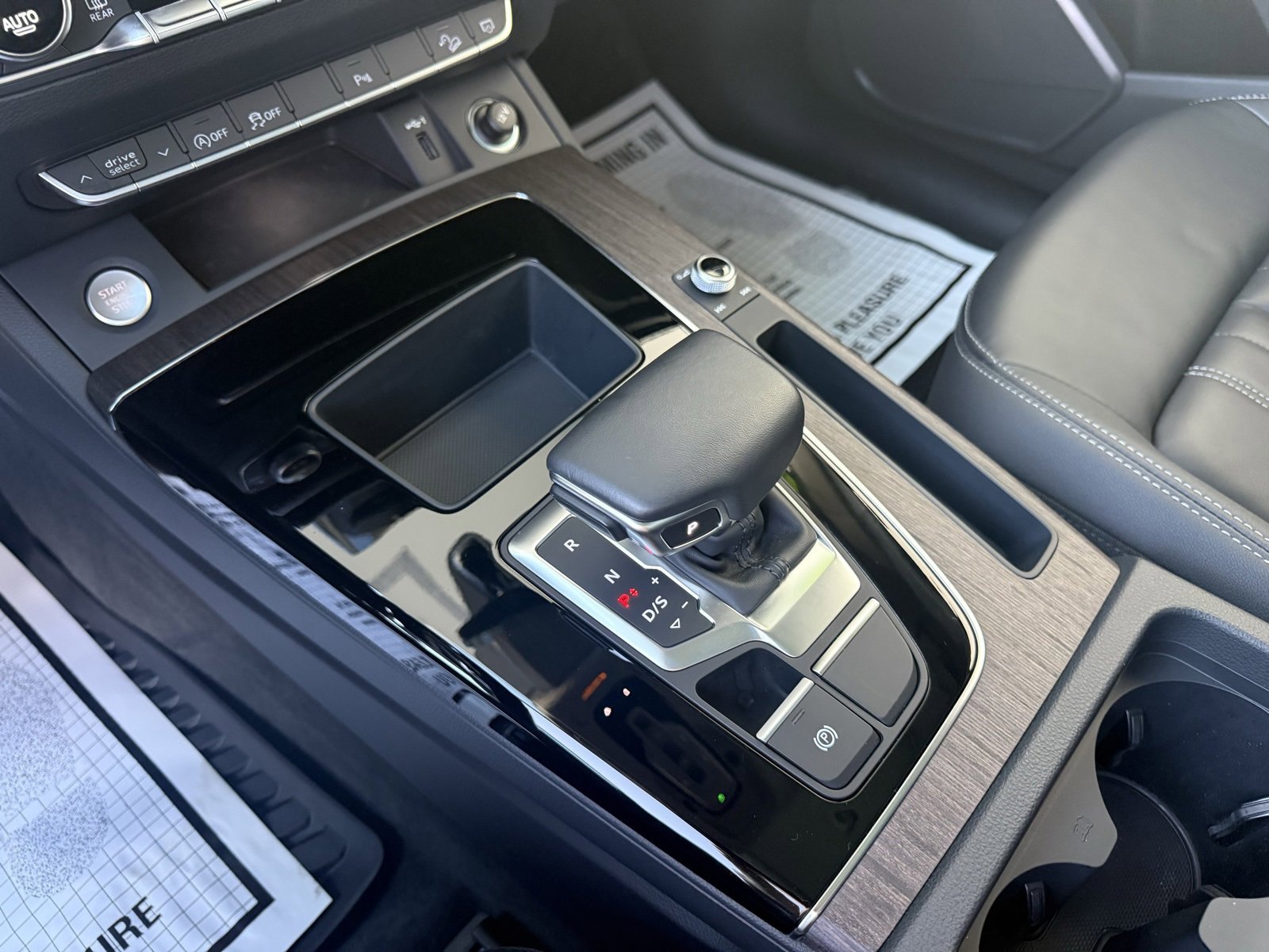 Used 2023 Audi Q5 2.0T Premium w/ Convenience Package image 19