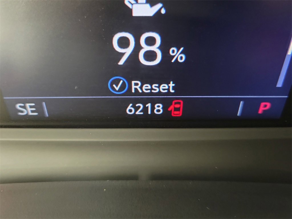 Certified 2025 Cadillac XT6 Premium Luxury image 26