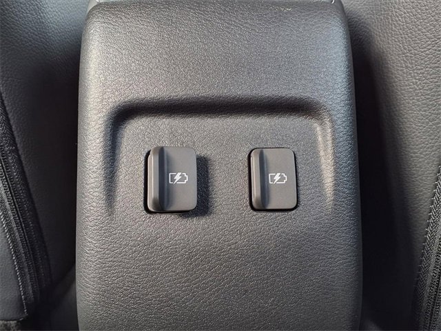 Certified 2023 Nissan Kicks SR w/ SR Premium Package image 18