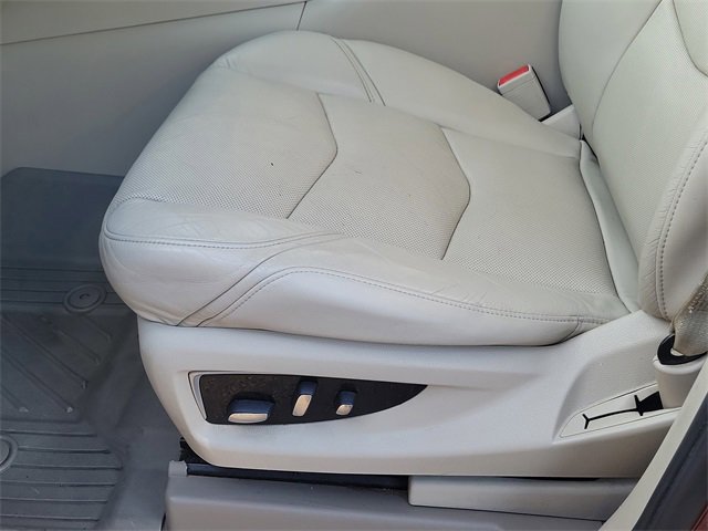 Used 2020 Cadillac Escalade Luxury w/ Escalade Sport Edition image 21