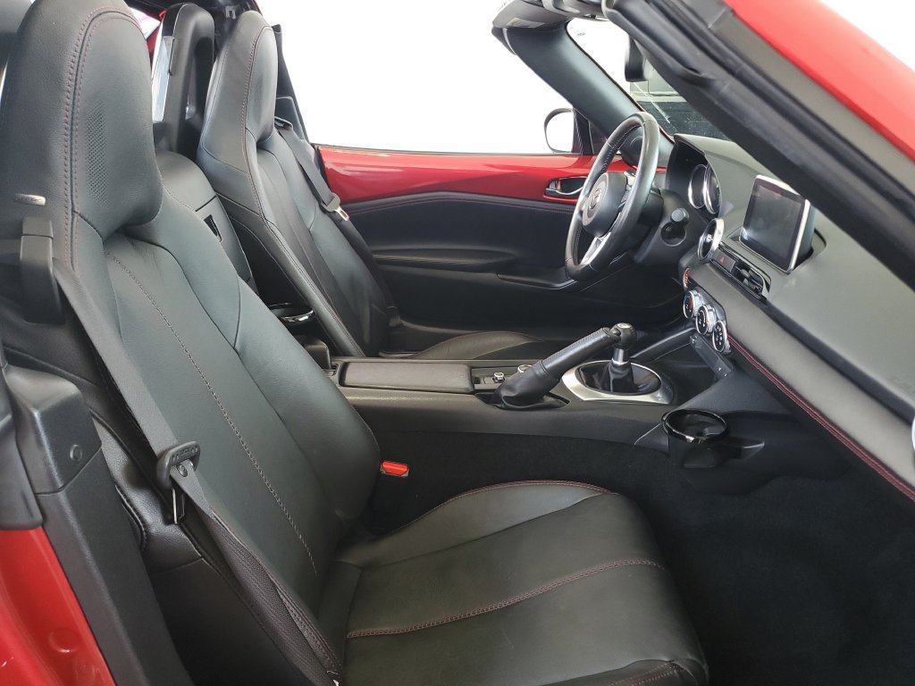 Used 2017 MAZDA MX-5 Miata RF Grand Touring RWD image 14