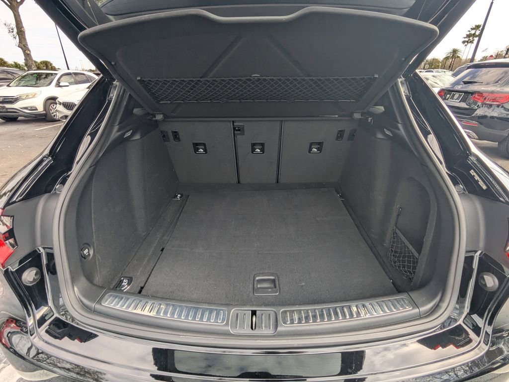 Used 2017 Porsche Macan S image 25