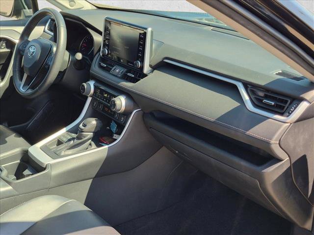 Used 2020 Toyota RAV4 XLE Premium AWD/4WD image 24