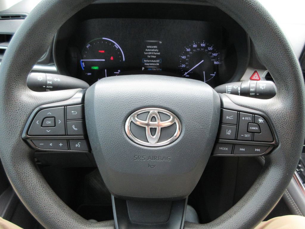 Used 2022 Toyota Sienna LE FWD image 23