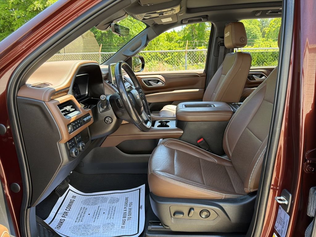 Used 2022 Chevrolet Suburban High Country AWD/4WD image 27