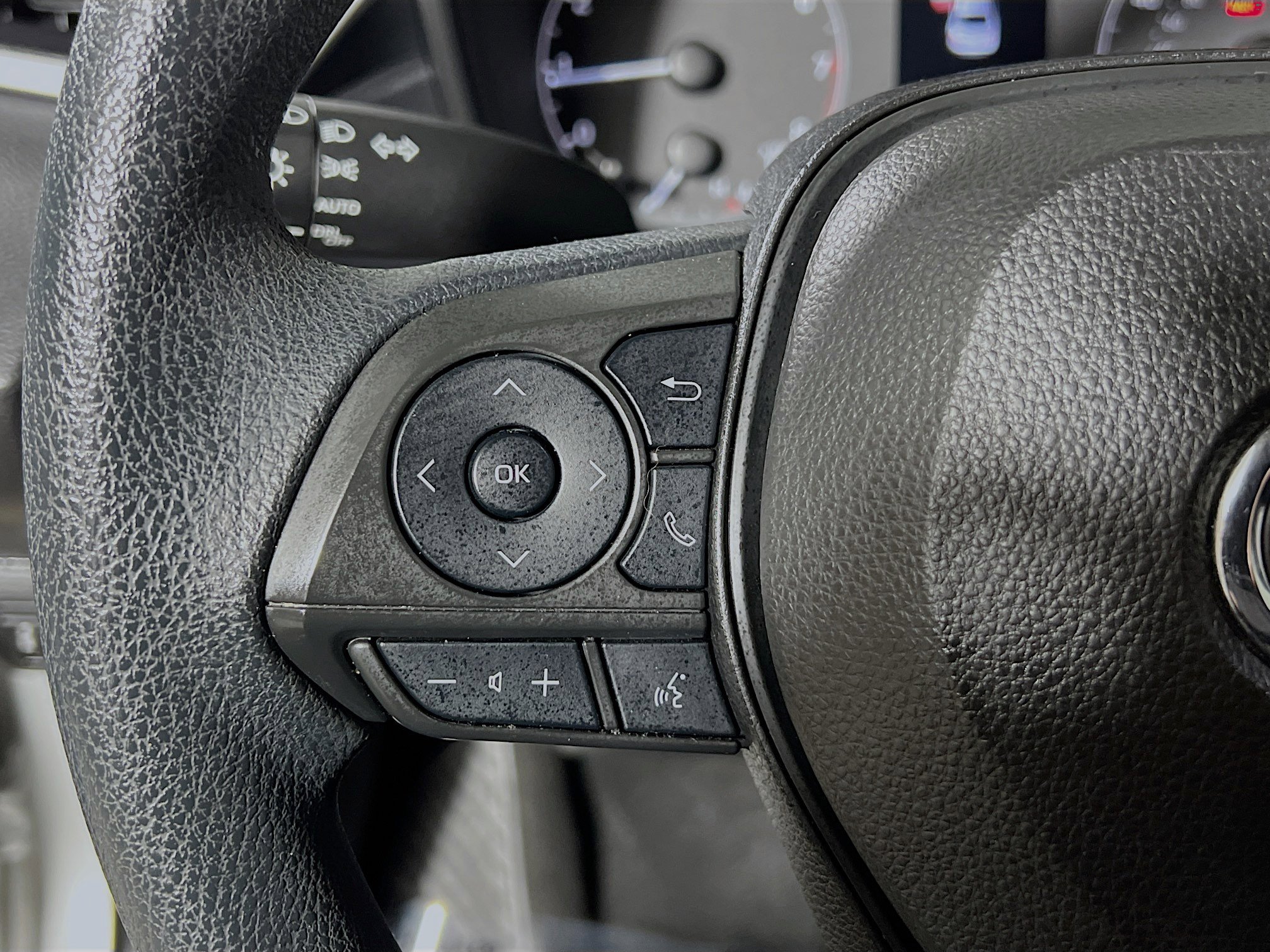 Used 2023 Toyota Corolla LE image 19