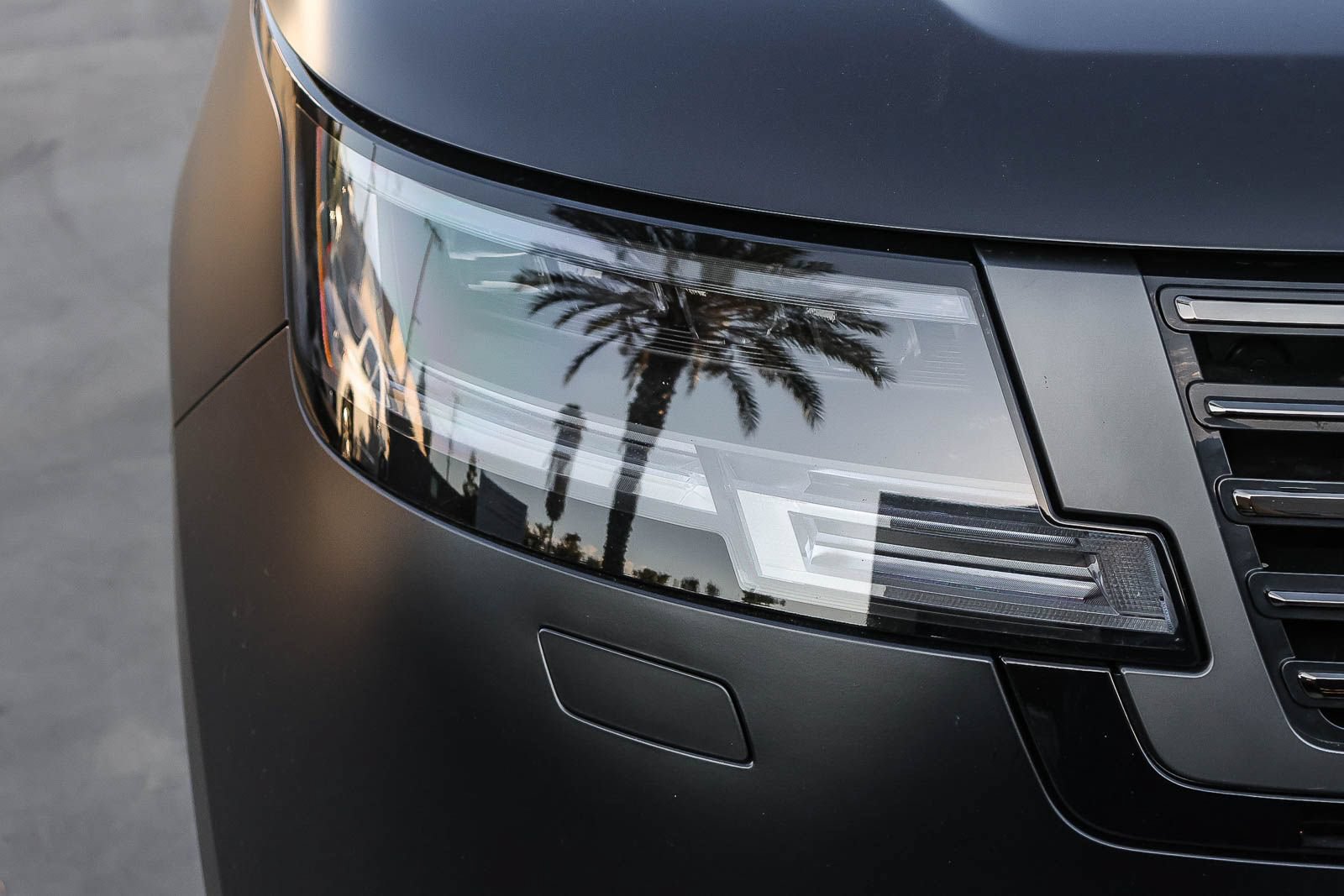 Certified 2024 Land Rover Range Rover SV AWD/4WD image 14