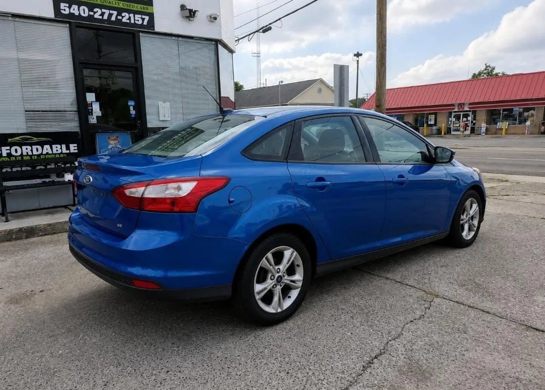 Used 2013 Ford Focus SE FWD image 6
