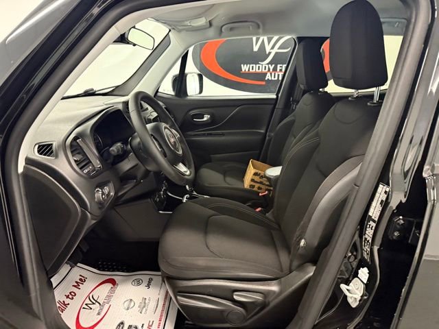 Used 2023 Jeep Renegade Altitude image 10