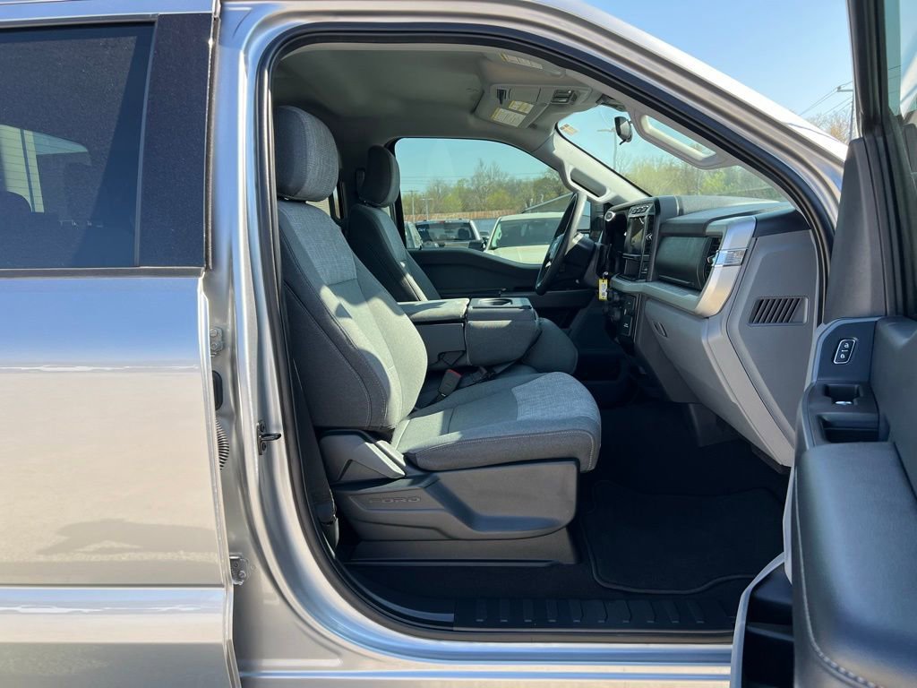 Used 2024 Ford F250 XLT w/ FX4 Off-Road Package image 22
