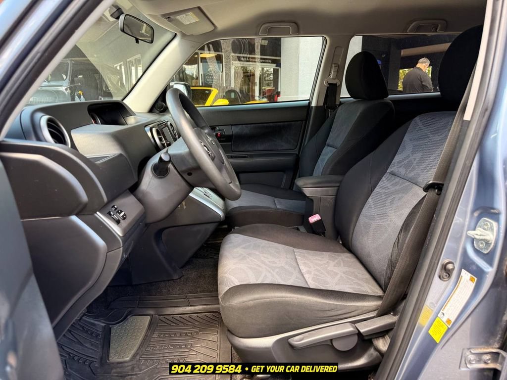 Used 2012 Scion xB FWD image 22