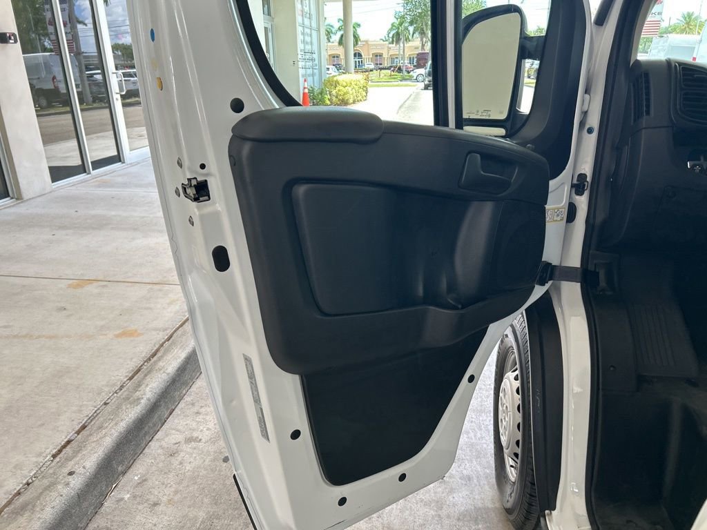 Used 2025 RAM ProMaster 2500 w/ Convenience Group FWD image 37